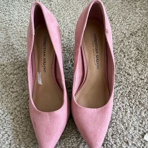 Perfect pink heel